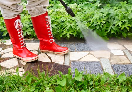3 reasons to add pressure wash to spring cleaning