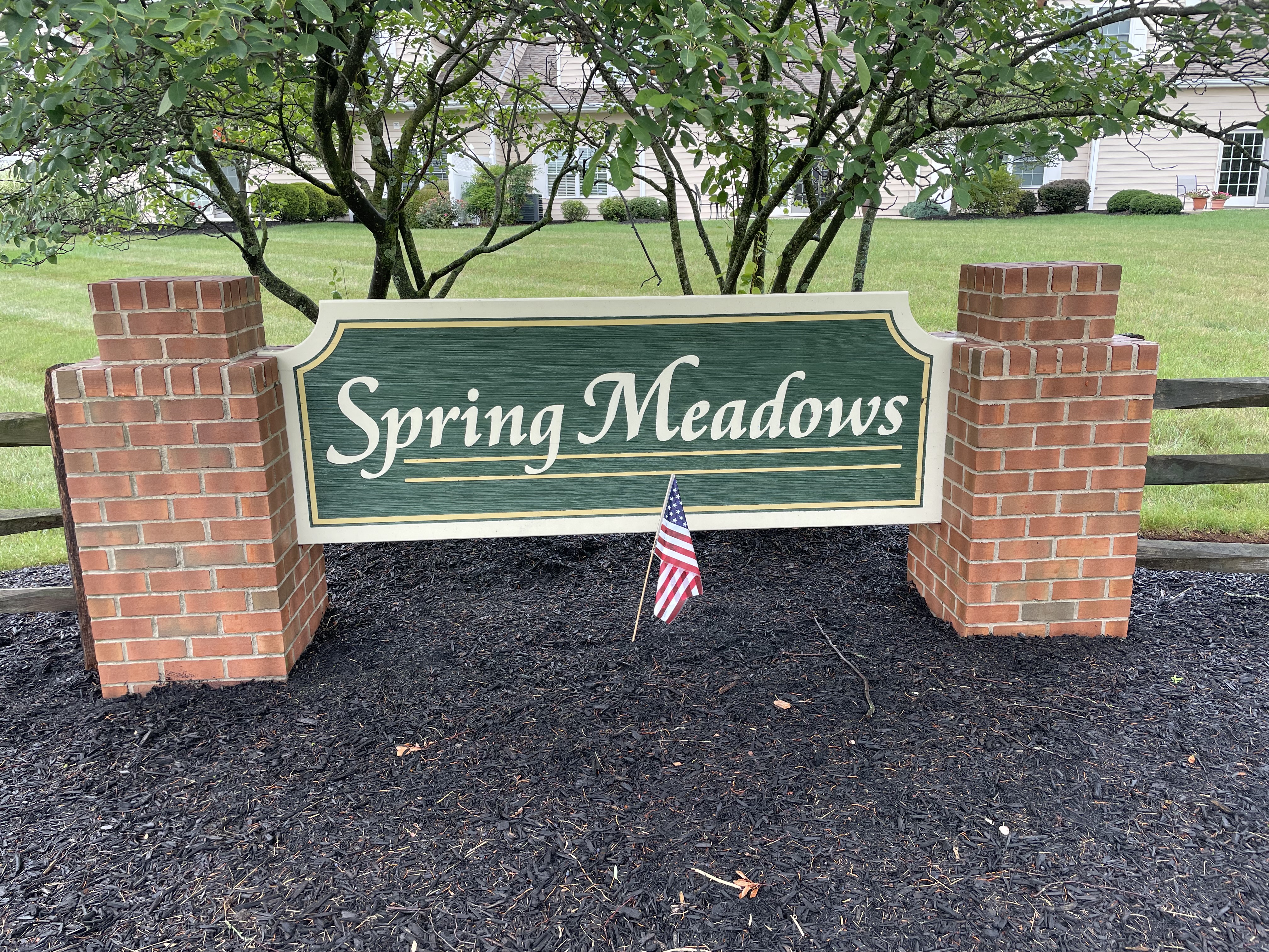 Community Entryway Sign Cleaning, Brighten up The Community!